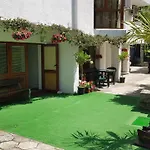 بيت ضيافة Trakia 4*