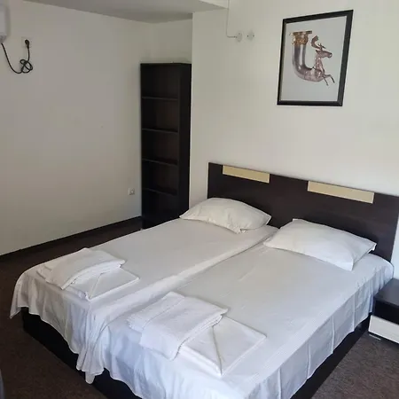 Trakia ゲストハウス 4*